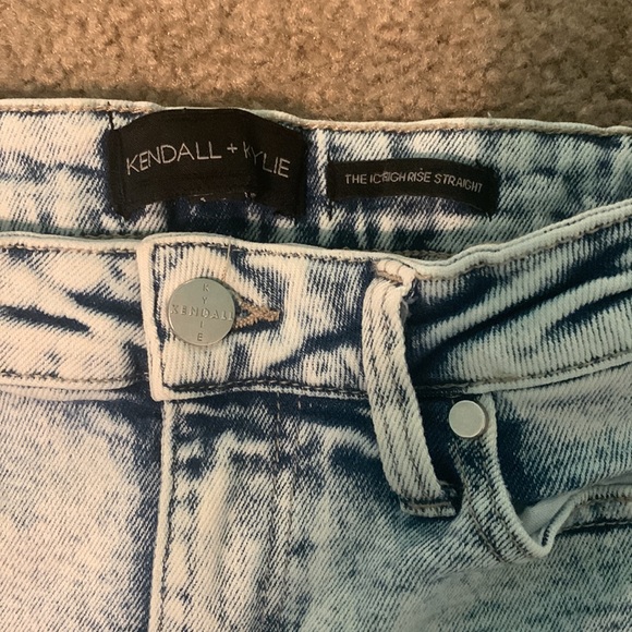 Kendall and Kylie Jeans - Picture 2 of 5